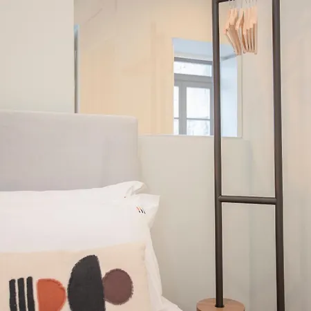 Liiiving In - Sweet Sunlight Terrace Apartment Porto